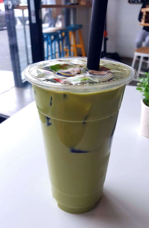 YOLO Coffee Cafe - Flights 0