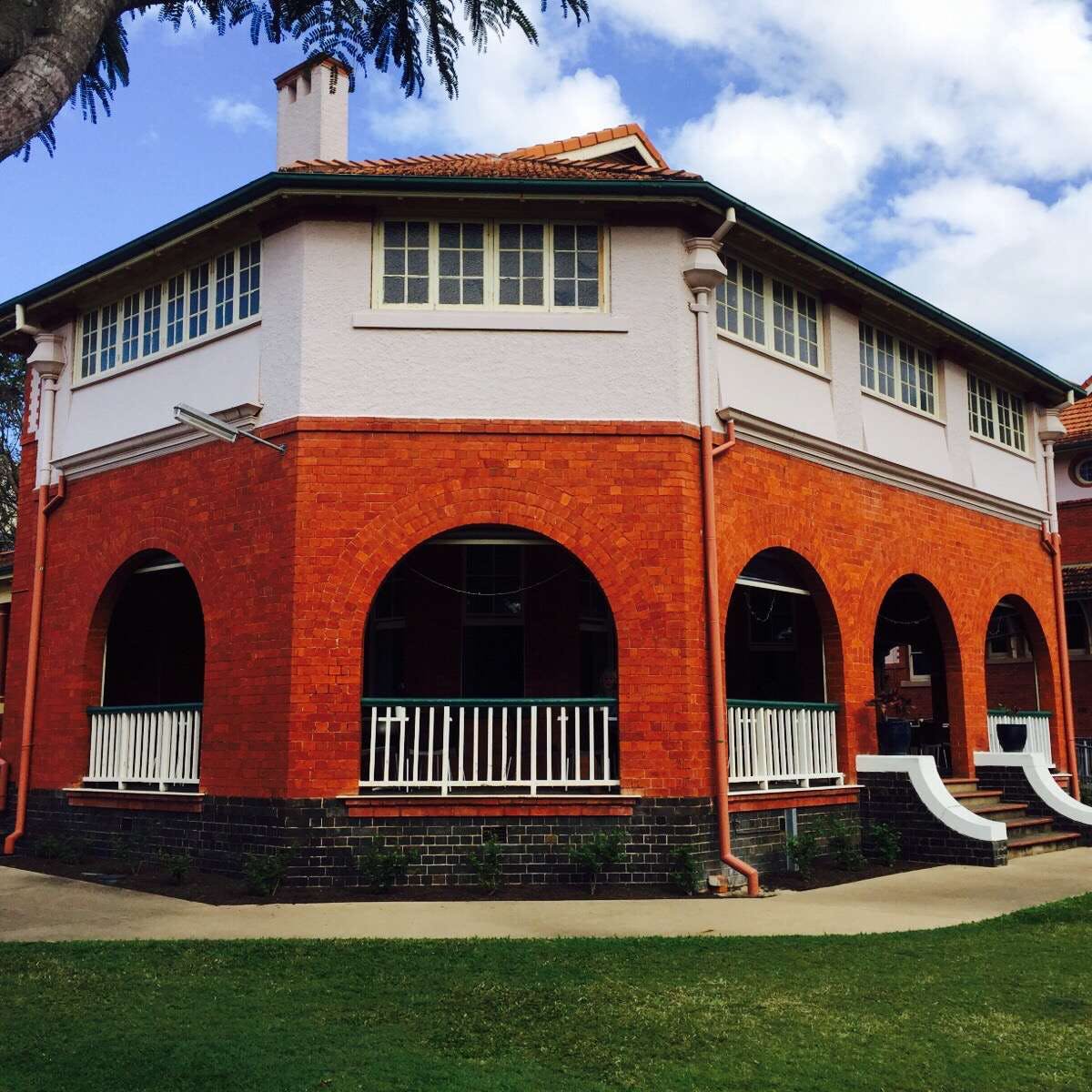 Antigua QLD Flights