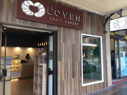L'Oven Craft Bakery - Ashfield - Flights 0