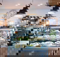 Arch View  Cafe - Flights