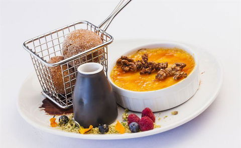 L' Aqua Restaurant - Flights 0