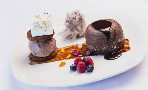 L' Aqua Restaurant - Flights 5