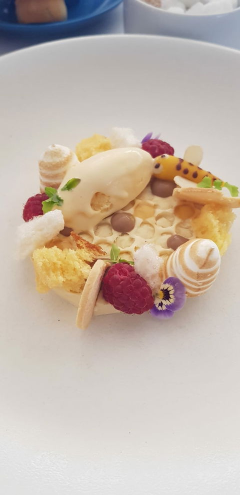 C Restaurant - Flights 25