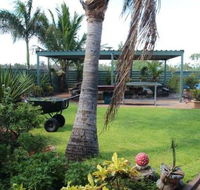 Devils Marbles Hotel - Flights