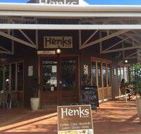Henk's Cafe - Flights