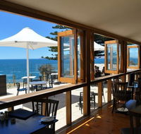 Penneshaw Hotel - Flights