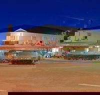 Grand Old Crow Hotel - Flights