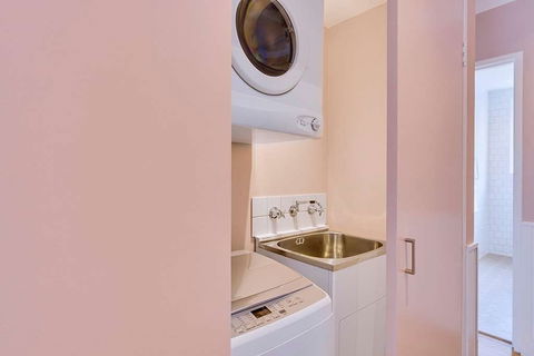 Adina Apartment Hotel Chippendale - Flights 8