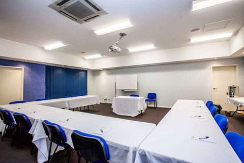 Darra Motel And Conference Centre - Flights 16