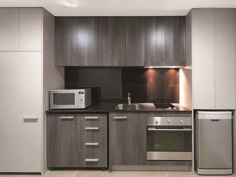 Adina Apartment Hotel Sydney Airport - Flights 14