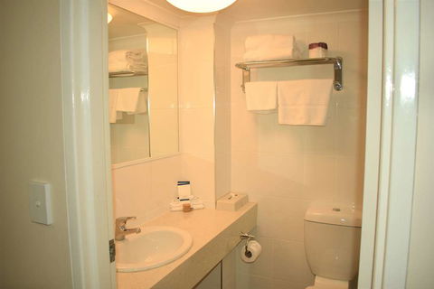 Best Western Parkside Motor Inn - Flights 11