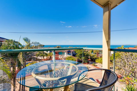 Aqualuna Beach Resort - Flights 0