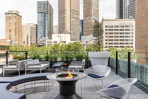 Lancemore Crossley St Melbourne - Flights 4