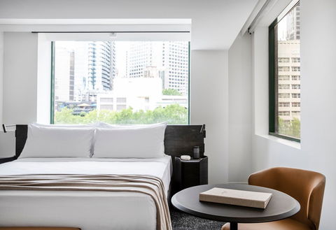 Lancemore Crossley St Melbourne - Flights 12