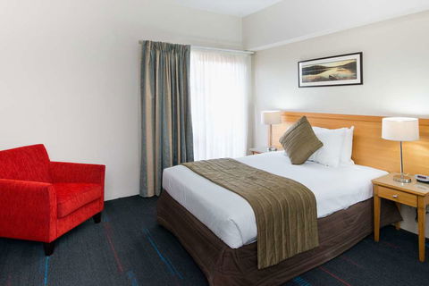 APX Apartments Parramatta - Flights 4