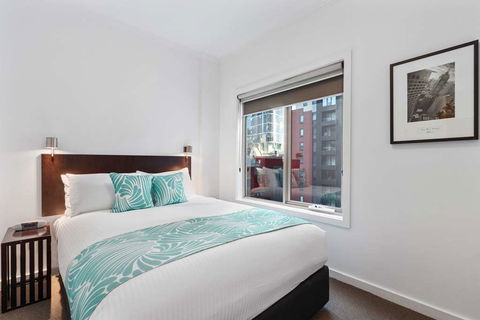 Alto Hotel On Bourke - Flights 8