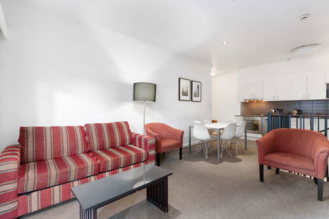 Alto Hotel On Bourke - Flights 10
