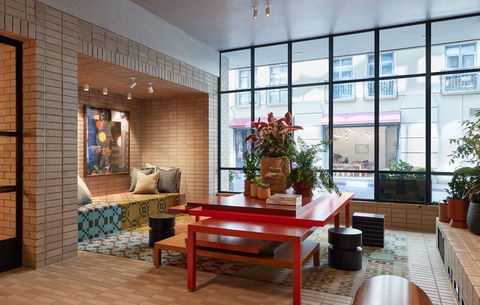 Hyatt Centric Melbourne - Flights 3