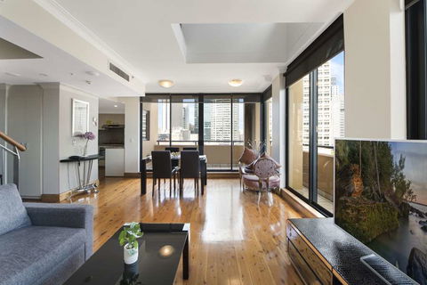 YEHS Hotel Sydney Harbour Suites - Flights 13