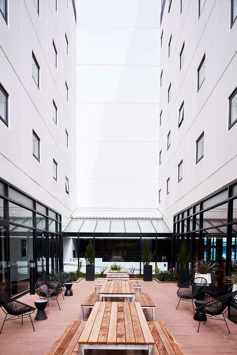 Essence Hotel Carlton - Flights 0