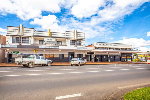Atherton Hotel - Flights 0