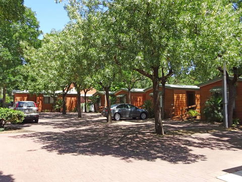 Adelaide Caravan Park - Flights 2