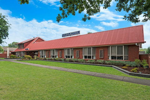 AAt 28 Goldsmith Motel - Flights 0