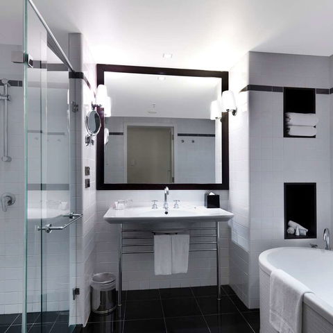 Amora Hotel Jamison Sydney - Flights 15