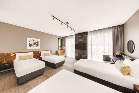 Vibe Hotel Sydney - Flights 8