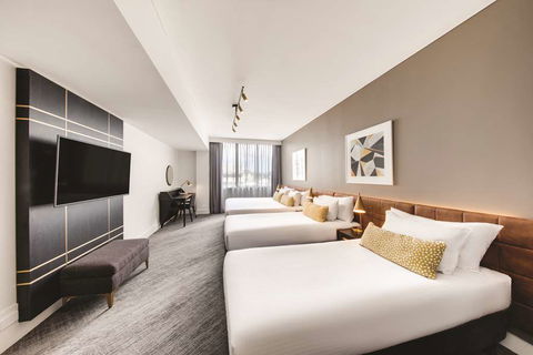 Vibe Hotel Sydney - Flights 11
