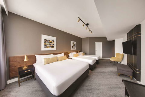 Vibe Hotel Sydney - Flights 13