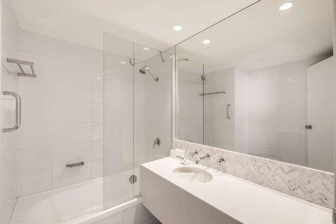 Vibe Hotel Sydney - Flights 14