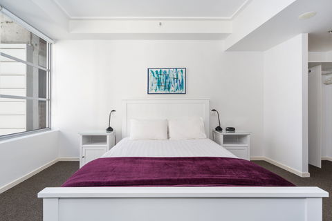 Astra Sydney-Hosking Place - Flights 3