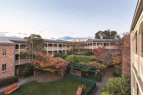 Adina Serviced Apts Canberra Kingston - Flights 3