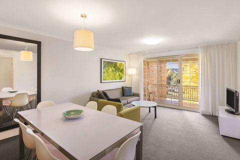 Adina Serviced Apts Canberra Kingston - Flights 6