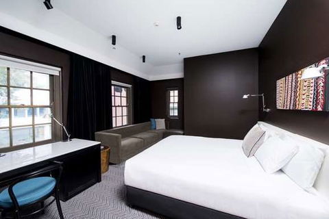 Peppers Gallery Hotel, Canberra - Flights 8