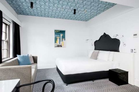 Peppers Gallery Hotel, Canberra - Flights 11