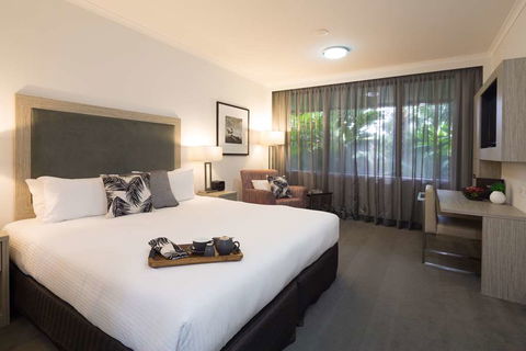 H On Smith Hotel - Flights 4