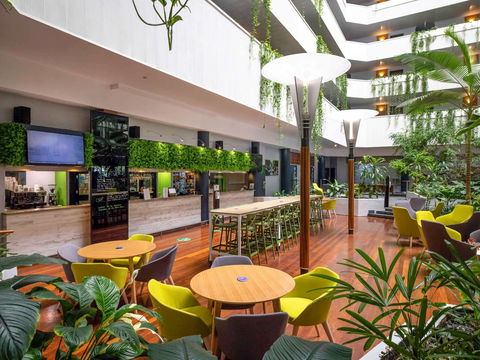 Novotel Darwin Atrium - Flights 3