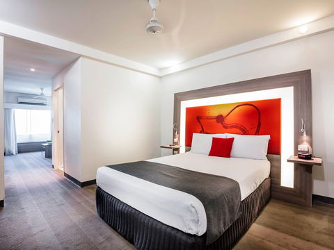 Novotel Darwin Atrium - Flights 4