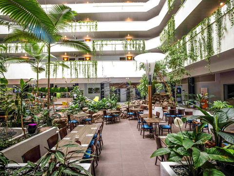 Novotel Darwin Atrium - Flights 12