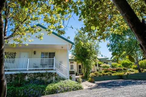 Yarra Gables Motel - Flights 1