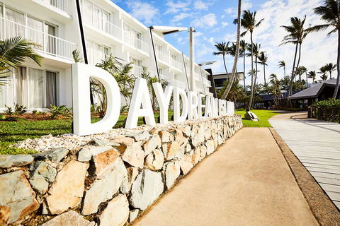 Daydream Island Resort - Flights 0