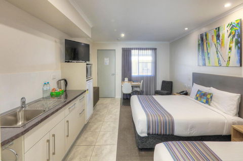 Roma Central Motel - Flights 2