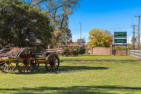 Quality Inn Carriage House - Flights 0