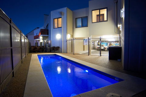 Quest Bendigo Central - Flights 2