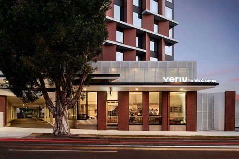 Veriu Green Square - Flights 0