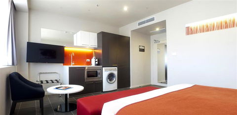 Abode Woden - Flights 2