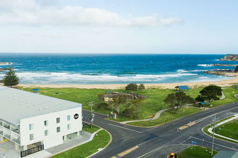 Abode Malua Bay - Flights 1