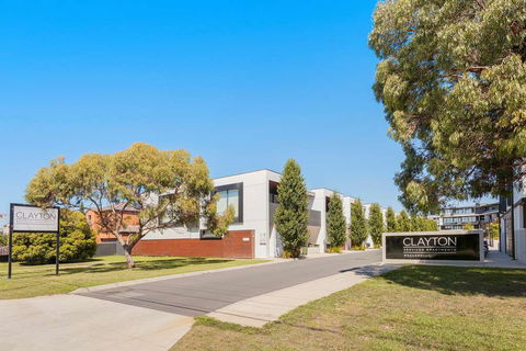 Clayton Serviced Apartments - Flights 2